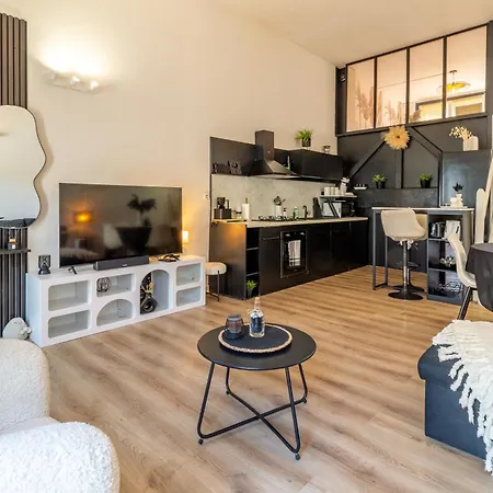 Loft Cosy, Parking, Terrasse Privee * Saint-Julien-les-Villas